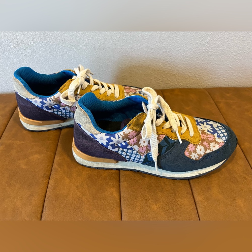 Women’s Inkka Shoes Size 8